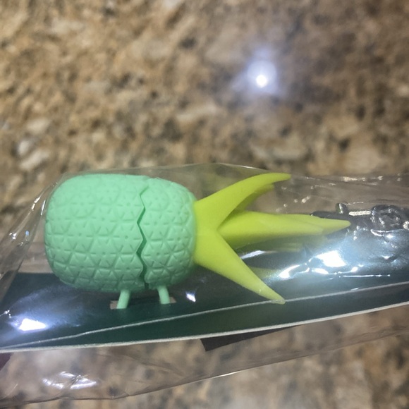 Starbucks lid stopper - Picture 9 of 11